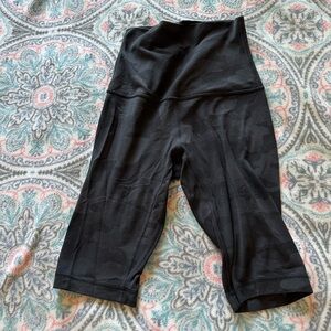 Lululemon bike shorts 6”